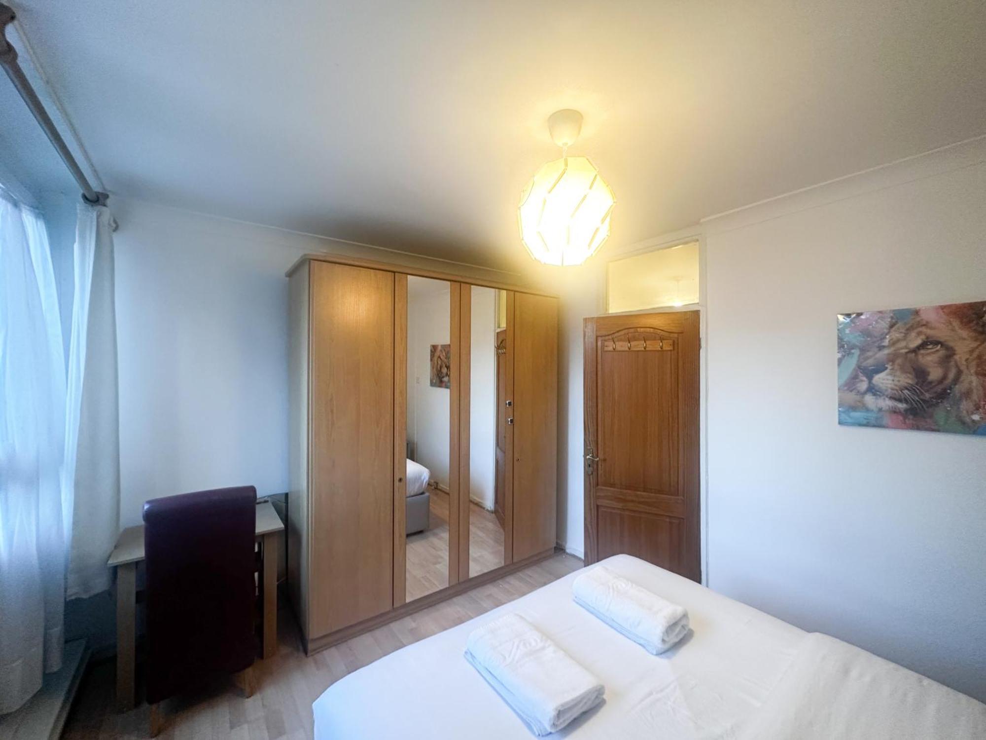 Апартаменты Aldgate Flats Лондон Экстерьер фото